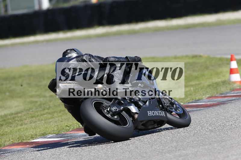/43 08.08.2025 Discover the Bike ADR/Race 3 rot/536